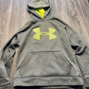 Boys M Under Armour Sweatshirt